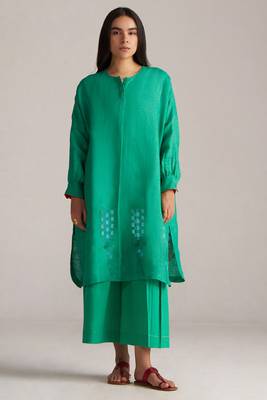 simply green linen co-ord set with jamdani inspired detailing 1