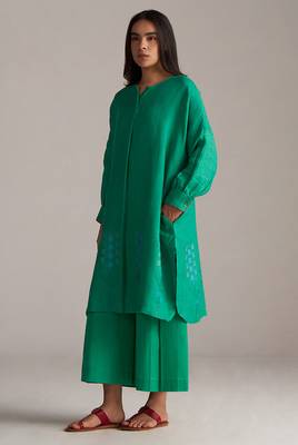 simply green linen co-ord set with jamdani inspired detailing 2