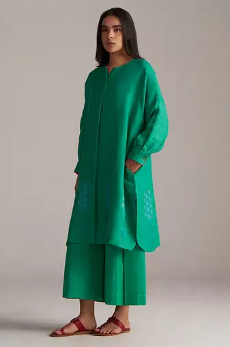 simply green linen co-ord set with jamdani inspired detailing
