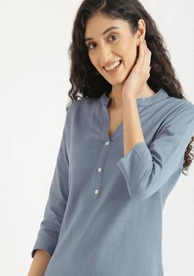women solid blue cotton short kurti with mandarin collar 4