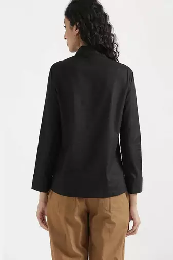 black plain linen blend kurti with tie-up neck style