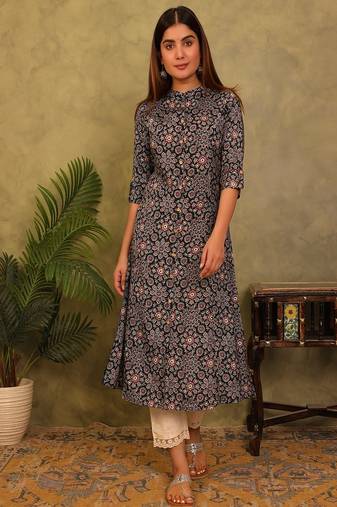 Styllow women printed viscose rayon a-line kurta (black)