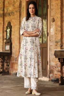 pink floral printed cotton kurta with princess cut a-line fit 1