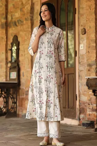 pink floral printed cotton kurta with princess cut a-line fit