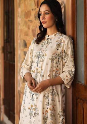 mustard floral printed cotton kurta with princess cut a-line fit 3