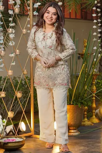 white embroidered rayon party wear kurti with palazzo pant