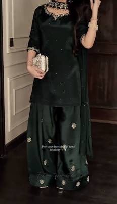 Black crep silk embroidery work farshi salwar kameez with dupatta size up to 42 4