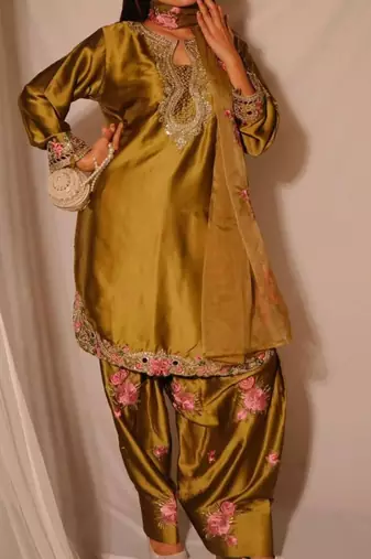 Trendsetter japan satin embroidered farshi salwar suit