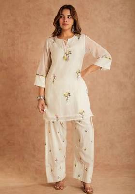 White cotton silk suit with multi needle work & organza dupatta 3