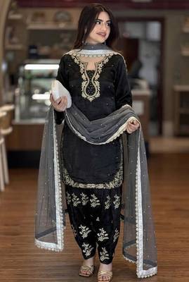 Black Roman Glass Silk top with farshi palazzo & organza dupatta 3