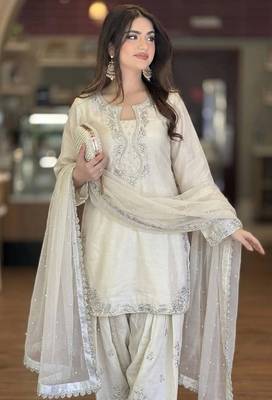 White  Roman Glass Silk sequins salwar kamees 1