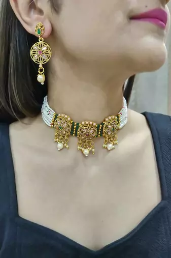 Nikita choker necklace set