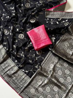 Black Color  Jaqurad Weaving Work Georgette Saree 4
