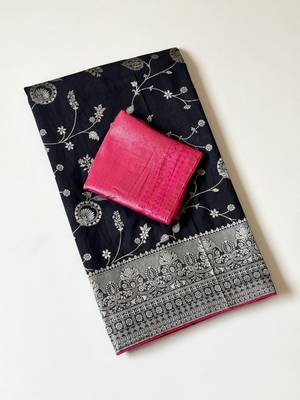 Black Color  Jaqurad Weaving Work Georgette Saree 5