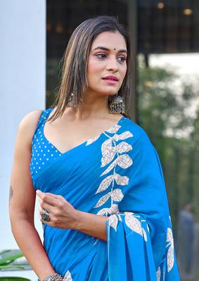 Blue block print soft pure cotton saree with blouse. 2