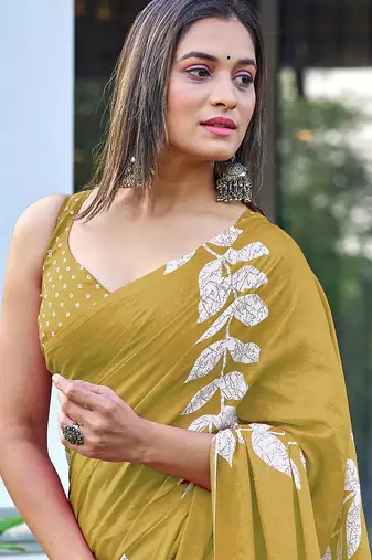 Mehendi block print soft pure cotton saree with blouse.