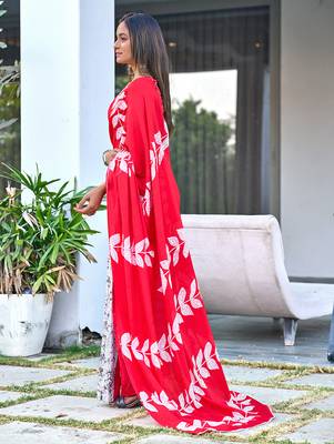 Red block print soft pure cotton saree with blouse. 3