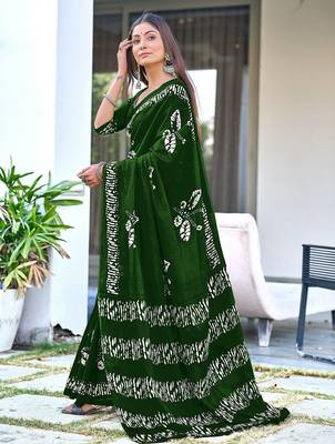 Dark green block print soft pure cotton saree with blouse. 3