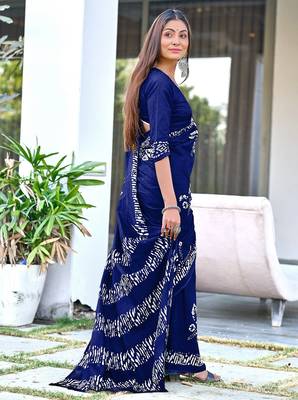 Navy blue block print soft pure cotton saree with blouse. 4