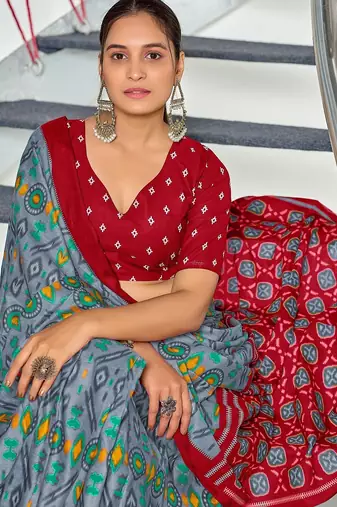 Grey ikkat print soft pure cotton saree with blouse.