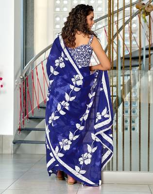 Blue floral print soft pure cotton saree with blouse. 4
