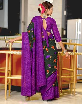 Dark green floral, bandhani print mulmul cotton saree with blouse. 4