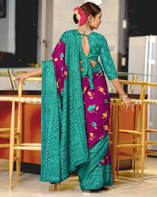 Magenta floral, bandhani print mulmul cotton saree with blouse. 4
