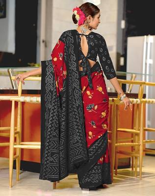 Red floral, bandhani print mulmul cotton saree with blouse. 4