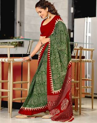 Green block print mulmul cotton saree with blouse. 3