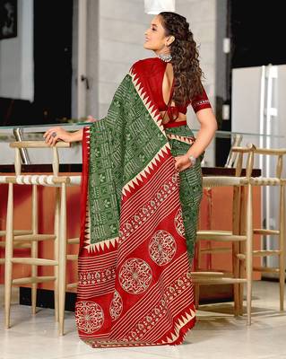 Green block print mulmul cotton saree with blouse. 4