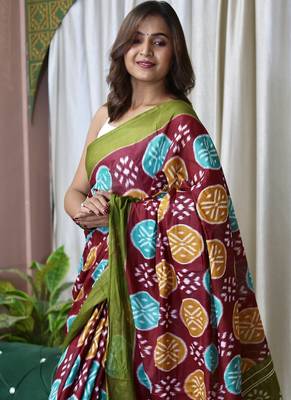 Wine ikkat print mulmul cotton saree with blouse. 2