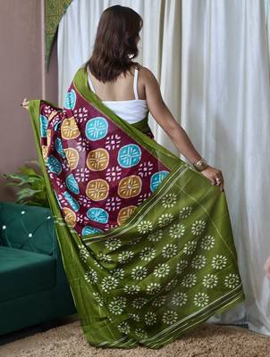 Wine ikkat print mulmul cotton saree with blouse. 4