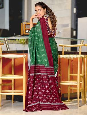 Dark green ikkat print mulmul cotton saree with blouse. 4