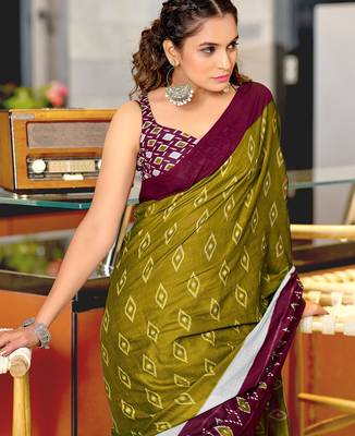 Mehendi ikkat print mulmul cotton saree with blouse. 2