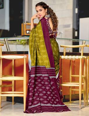 Mehendi ikkat print mulmul cotton saree with blouse. 3