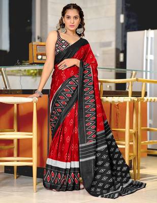 Red ikkat print mulmul cotton saree with blouse. 1