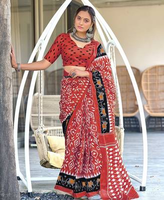 Peach ikkat print mulmul cotton saree with blouse. 1