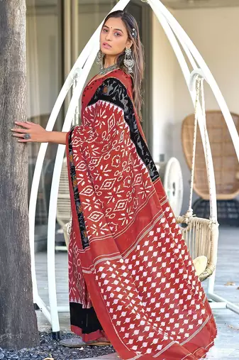 Peach ikkat print mulmul cotton saree with blouse.