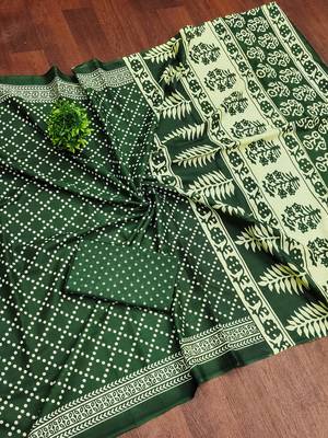 Green floral, bandhani print mulmul cotton saree with blouse. 5