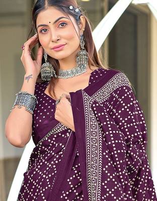 Purple floral, bandhani print mulmul cotton saree with blouse. 2