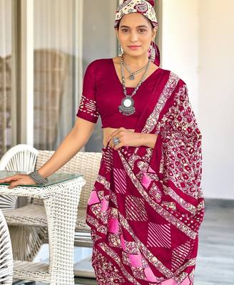 Pink batik print mulmul cotton saree with blouse. 2