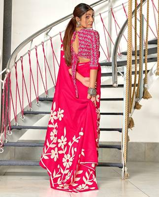 Pink floral print mulmul cotton saree with blouse. 4