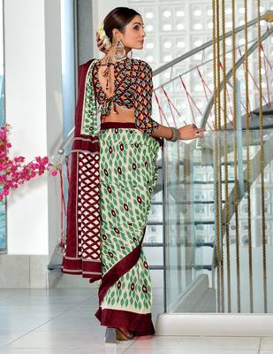 Wine ikkat print mulmul cotton saree with blouse. 4