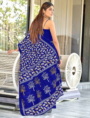 Blue floral print mulmul cotton saree with blouse. 4