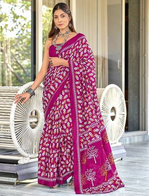 Pink floral print mulmul cotton saree with blouse. 1