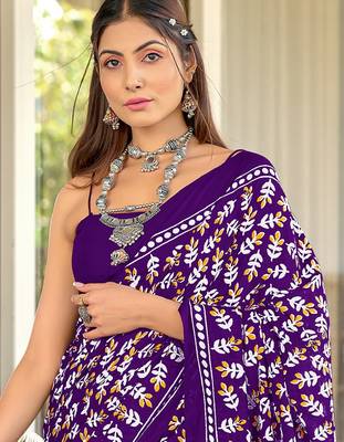Purple floral print mulmul cotton saree with blouse. 2