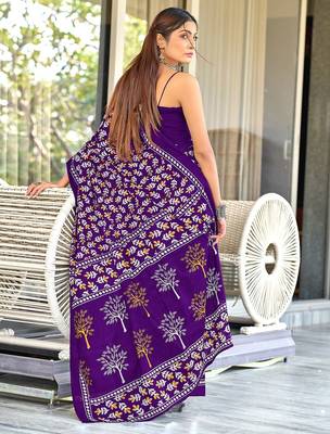 Purple floral print mulmul cotton saree with blouse. 4