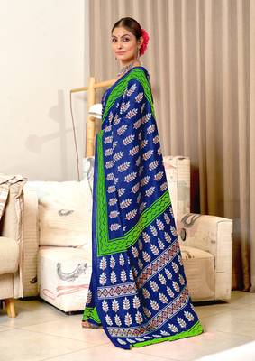 Blue floral print mulmul cotton saree with blouse. 3