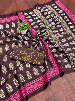 Brown floral print mulmul cotton saree with blouse. 5