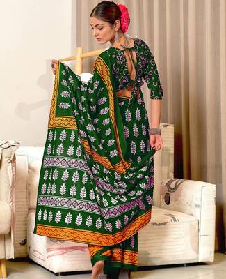 Green floral print mulmul cotton saree with blouse. 4
